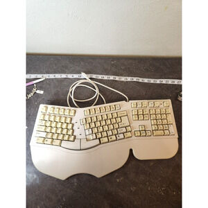 Vintage Smart Keyboard MWIEZ-9000 MODEL NO. Ez-9720‎